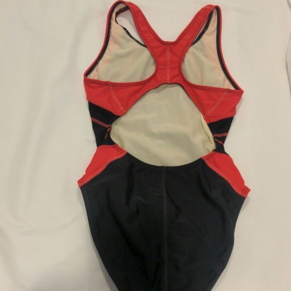 TYR Training Racing Swimsuit 32 - Picture 3 of 4